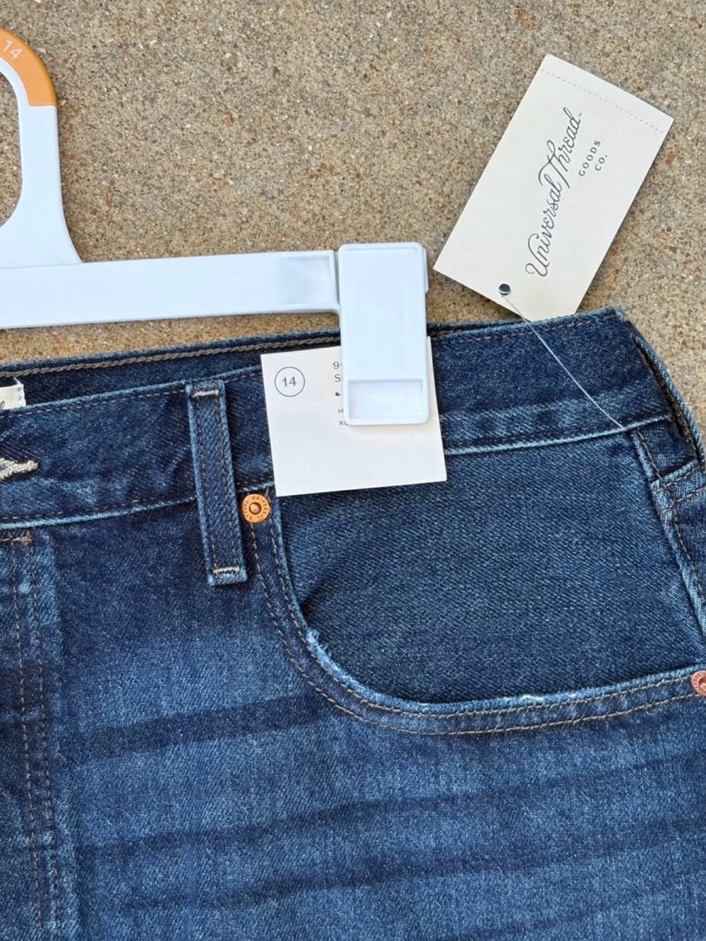 Universal Thread Dark Blue Denim Shorts - Picture 2 of 7